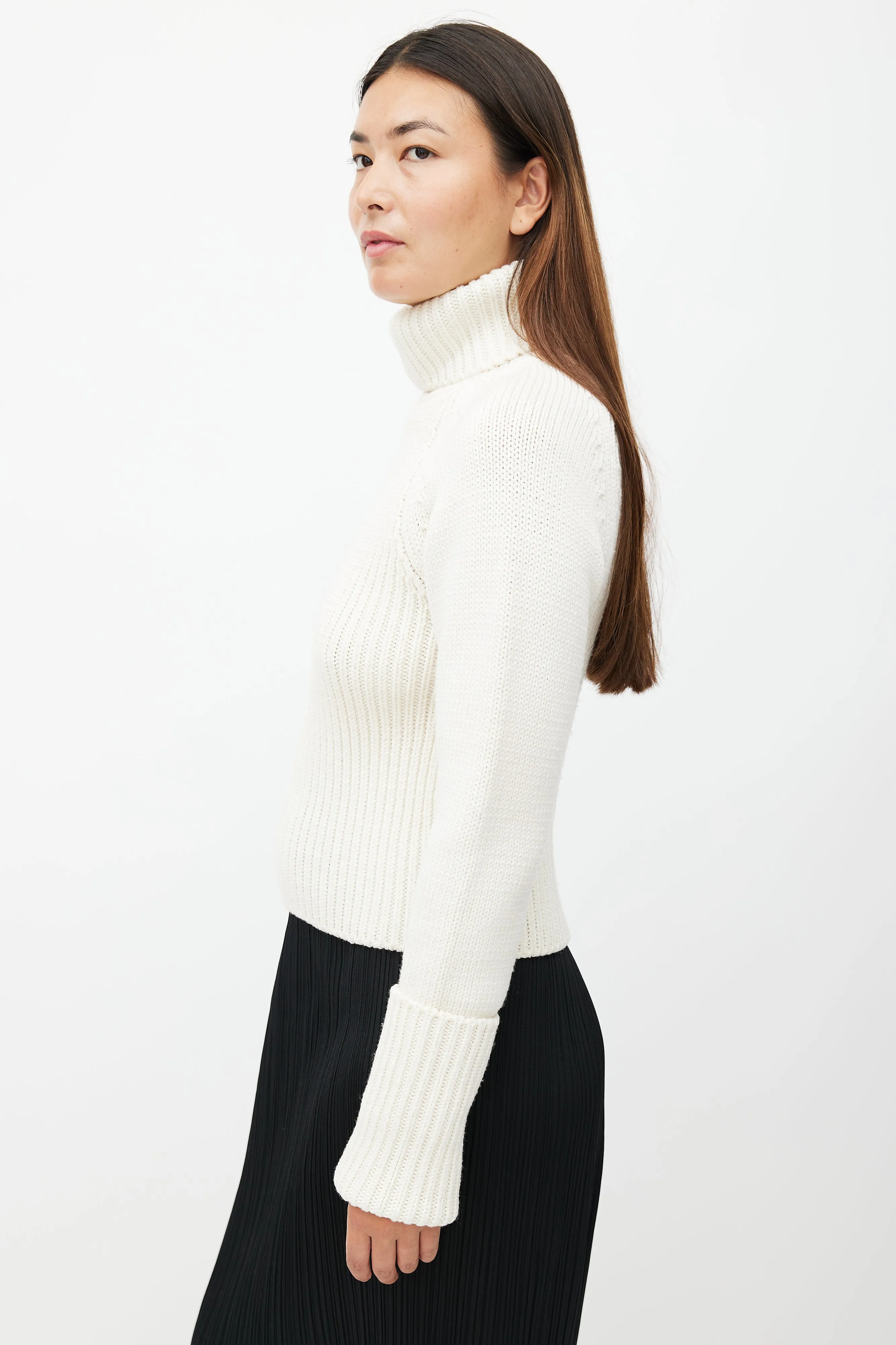 Cream Ribbed Knit Wool Turtleneck