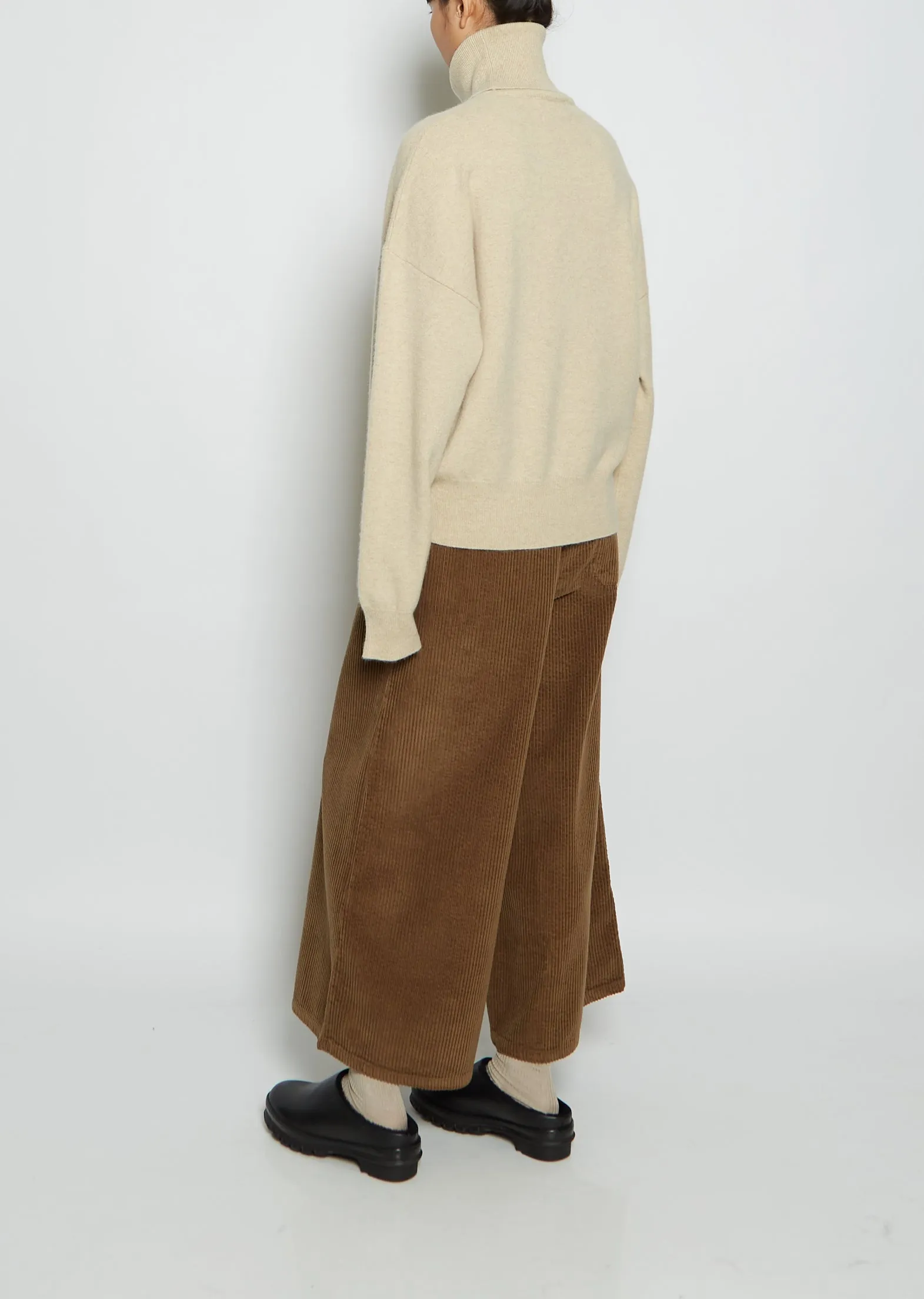 n°204 Jill Cashmere Sweater — Latte